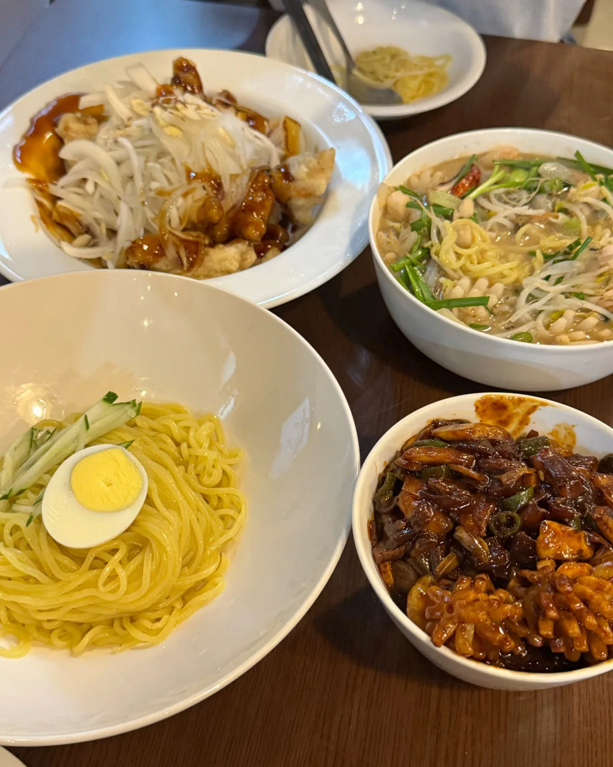 라오 대표 사진