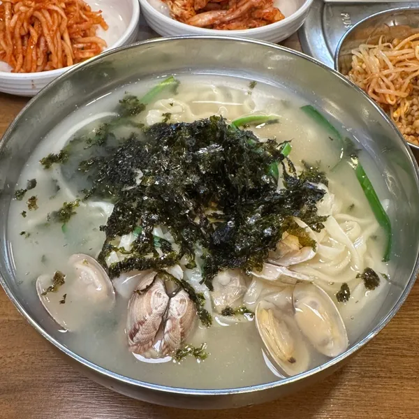 タソンカルグクス 本店の写真4