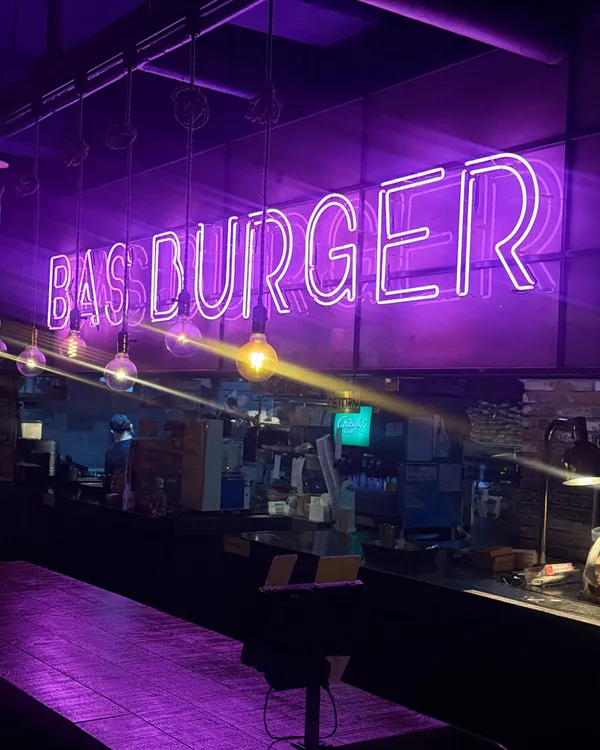 パスバーガー ヨイド店の写真3