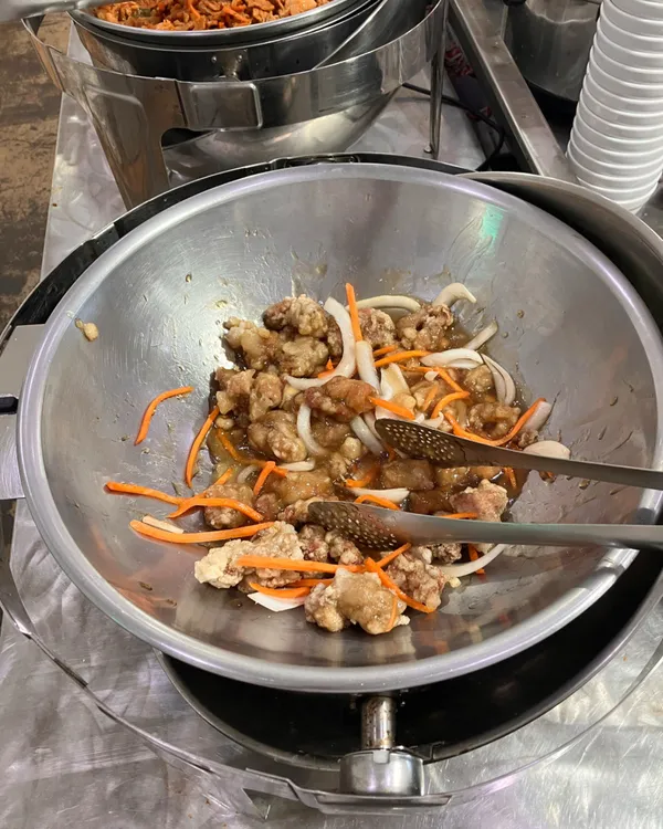 ヨンダルレ食堂の写真3