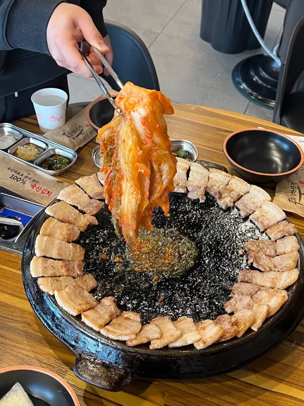 ムソエキムチサムギョプ 本店の写真2