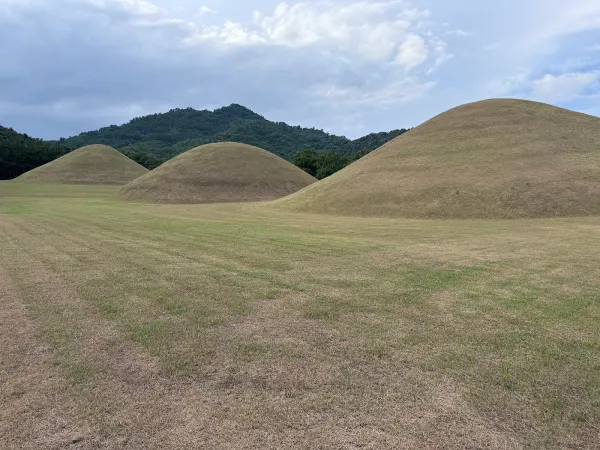 경주 서악동 고분군 사진 2