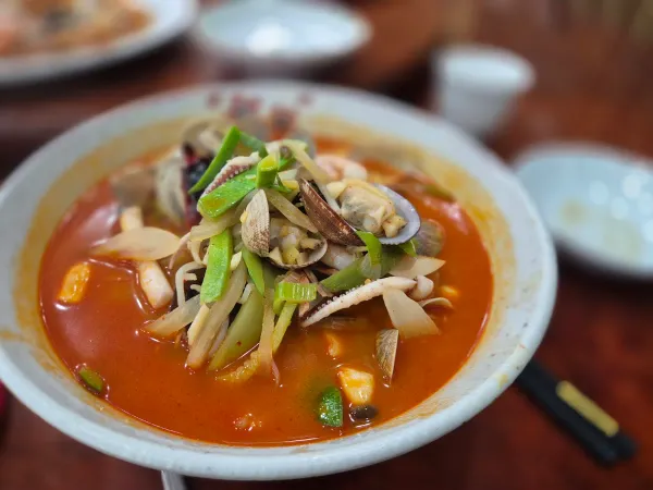 국일성