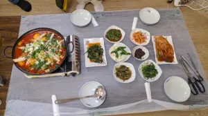 モア食堂