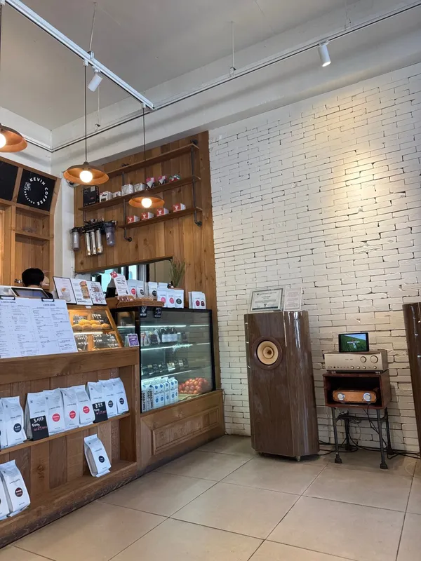 ケビンコーヒーロースターズ コチャン 直営店の写真4