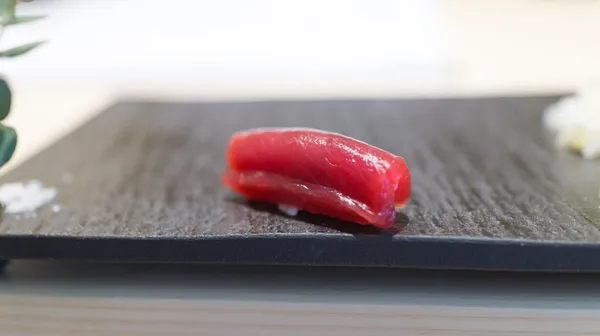 スシコマツ