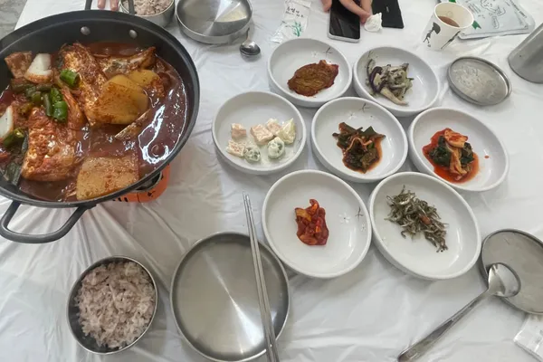 ホミゴッ食堂