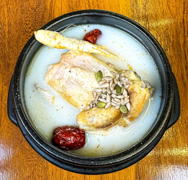 チリサンサムゲタン カサン本店の写真5