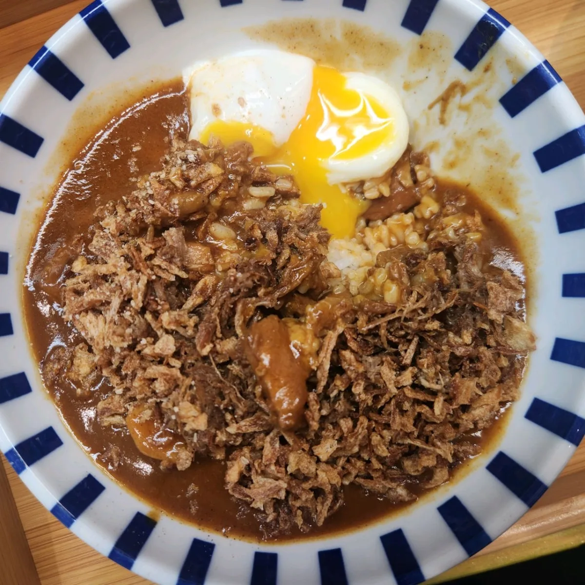 トゥムドゥリダ サダン店のメイン写真
