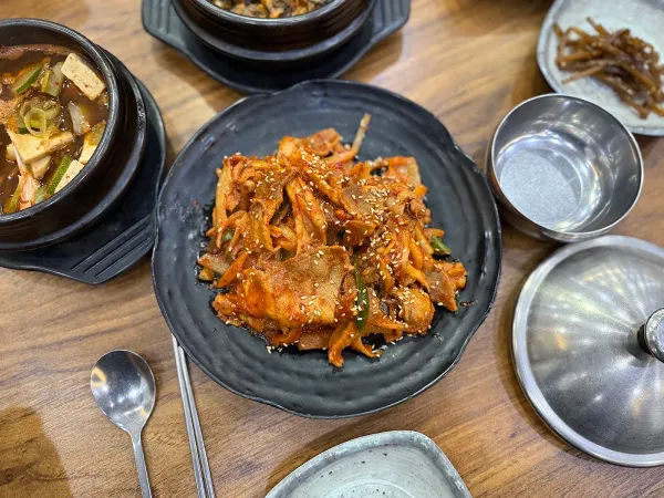 논두렁 우렁쌈밥전문점 사진 4