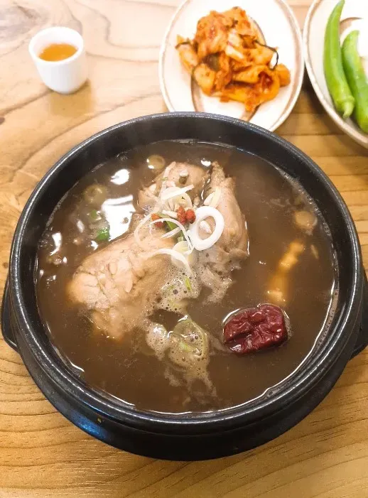 초애
