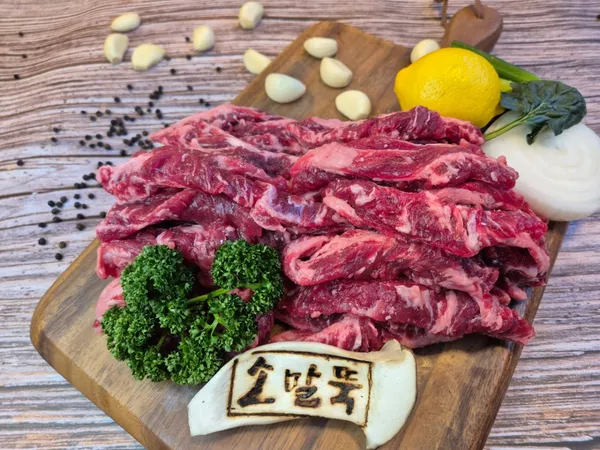 ソマルトゥクセンガルビの写真5