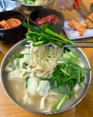 잉꼬칼국수