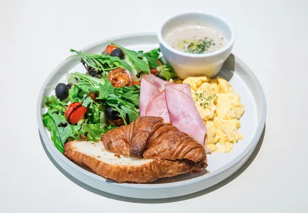 カフェ イネイテッドの写真4