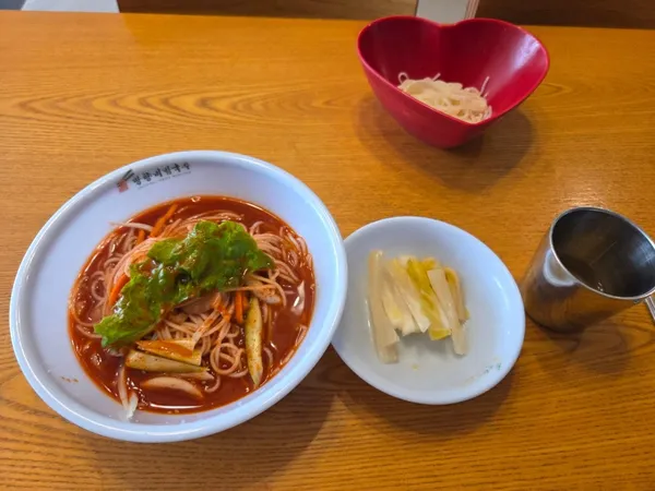 マンヒャンビビムグクス ピョンテク店の写真3