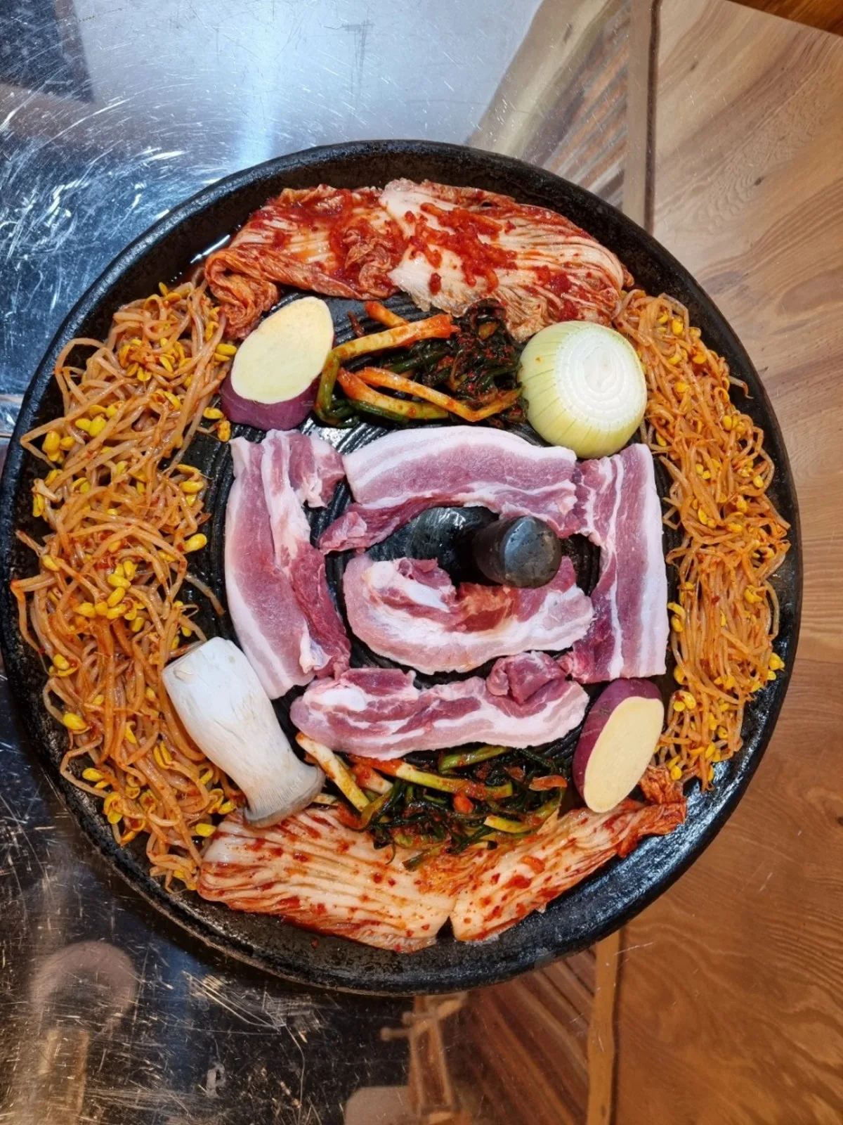 솥뚜껑삼겹살 대표 사진