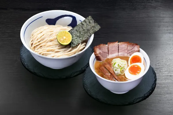 츠지타 니혼바시 야에스