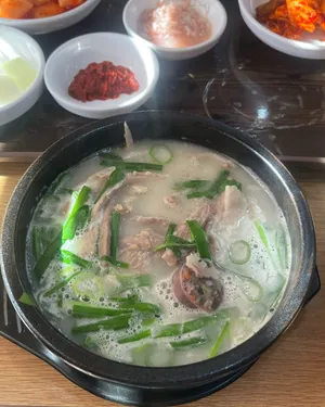 チンベギハルメクッパ ソンソ店
