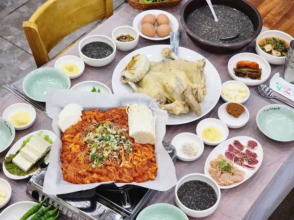 돌고개가든