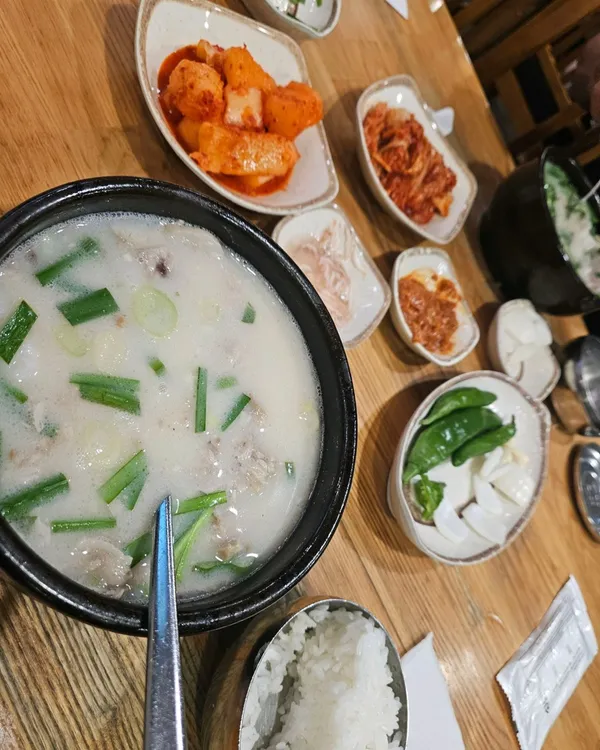 더도이종가집돼지국밥 정관점