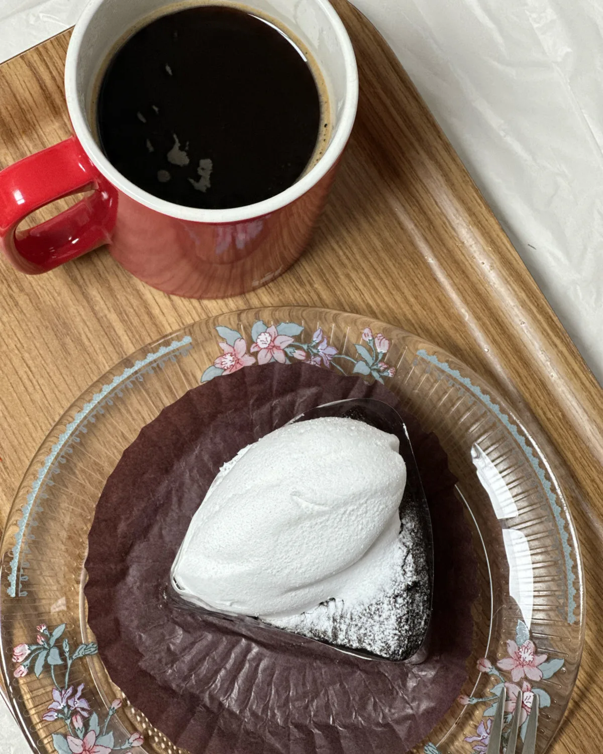 エトゥルのメイン写真