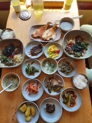 홍화약초식당