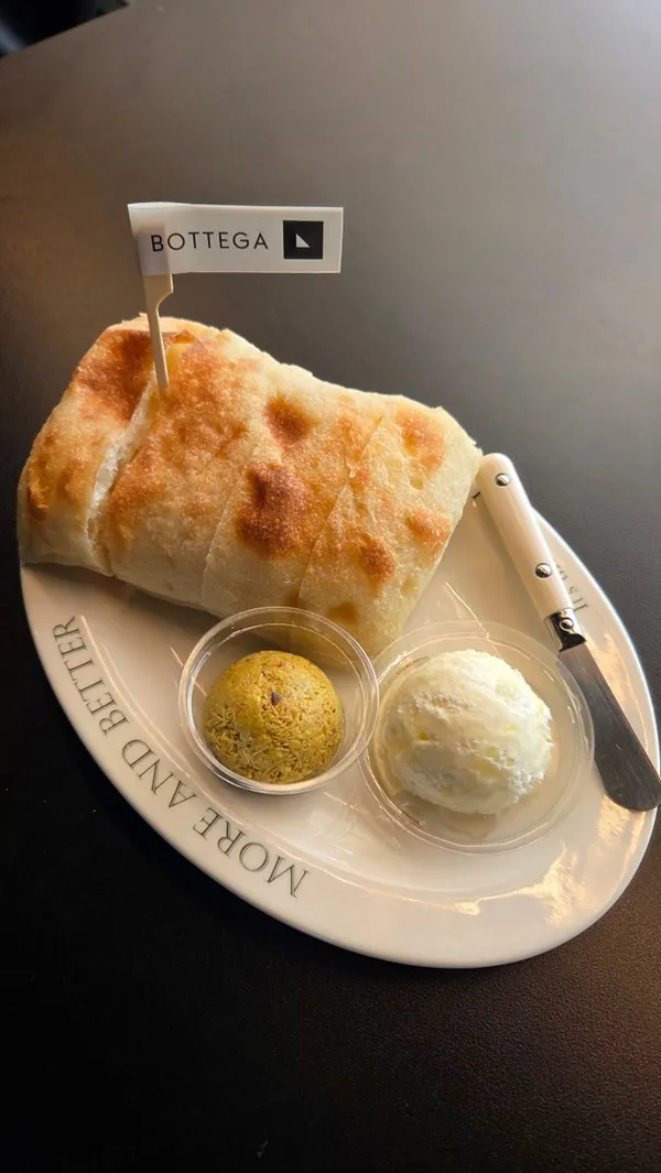 チョルビョクッチプ カフェ ボテガの写真5