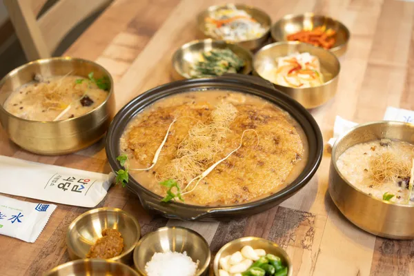 신촌약수식당