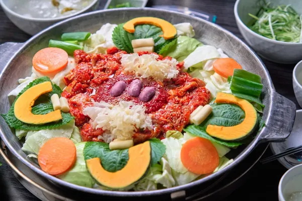 온리원철판닭갈비 경산본점の写真3