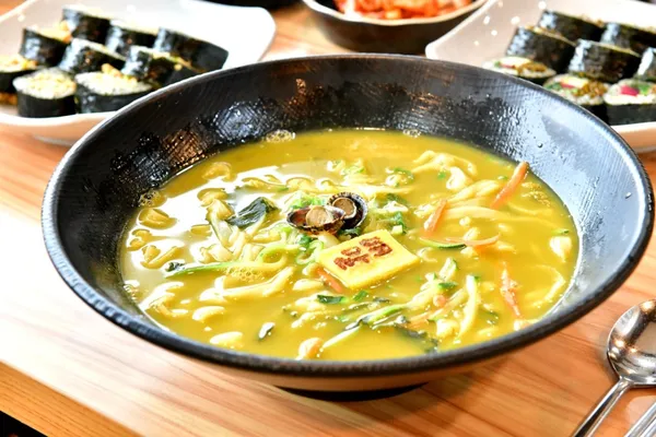 배말칼국수김밥 진해점 사진 2