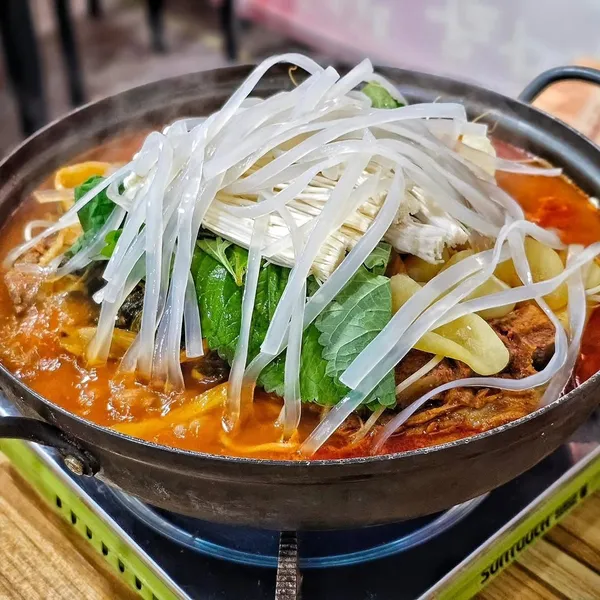 어쩌다감자탕 부산명지점 사진 3