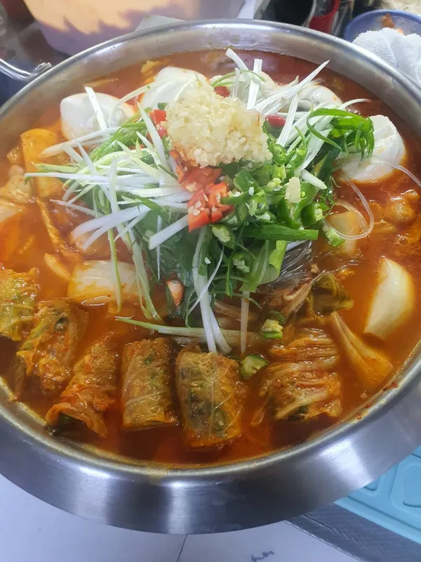 고향김치전골