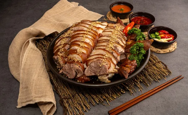 더맛있는족발보쌈 사당역점