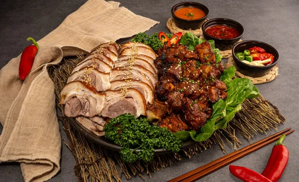 더맛있는족발보쌈 사당역점 사진 3