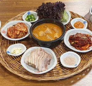 ヌルチャンエジュックミ＆ナクチ＆チェバンポッサム 本店