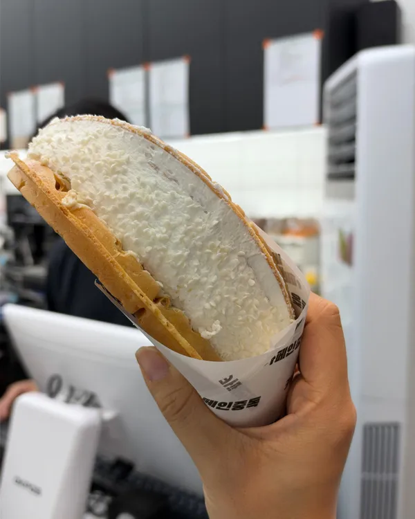 카페인중독 덕계역점 사진 4