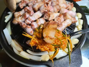 イシネプジュッカン ウナム店