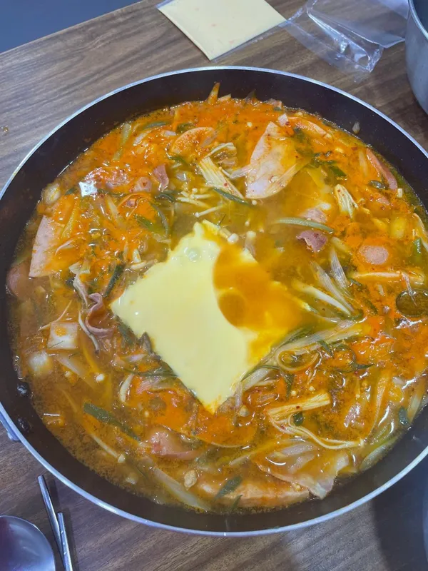 땅스부대찌개 금구점