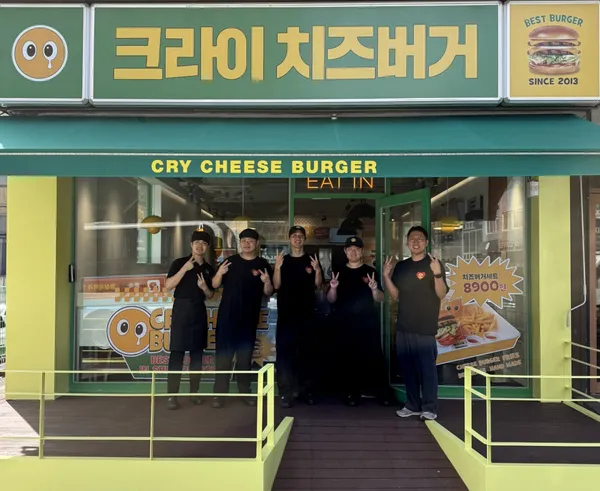 クライチーズバーガー ノニョン店の写真4