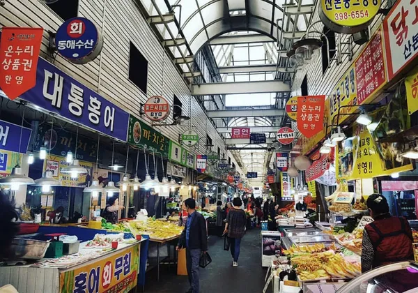 サンボン伝統市場の写真2
