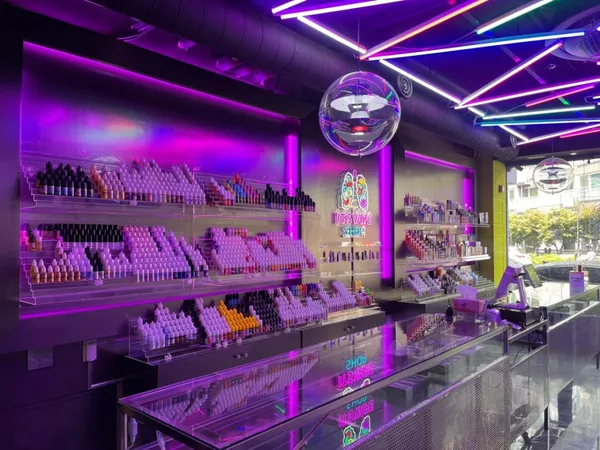 イッツベイプ ウォルベ店