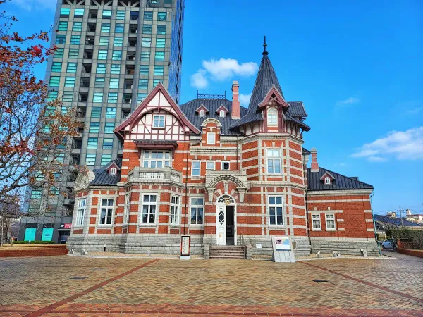 기타큐슈시 다롄우호기념관 (구 국제우호 기념도서관)