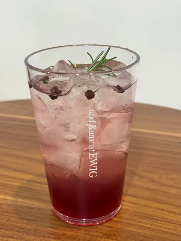 カフェエビックの写真3