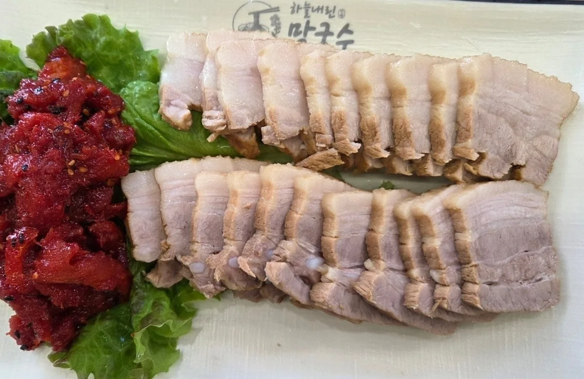 하늘내린 막국수 인제 내린천 원대리 자작나무숲 맛집のメイン写真