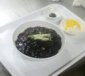 ヨンヘル