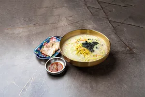 チョンダムサゴルカルグクス
