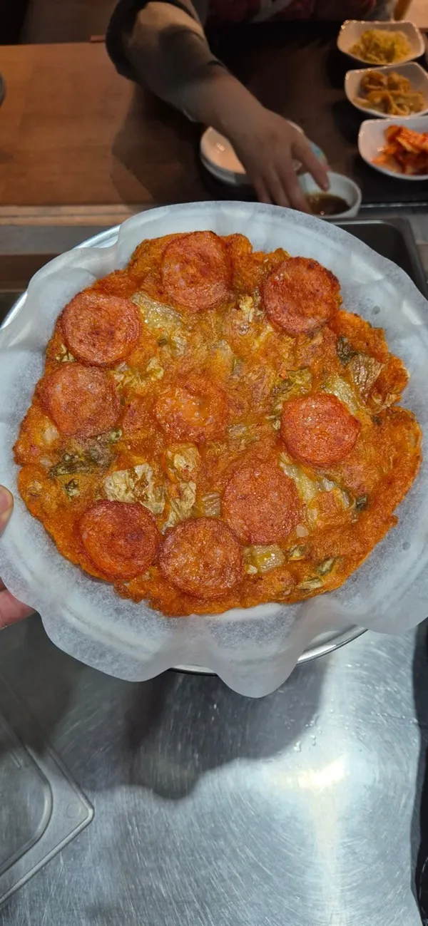 Gimttukkeongbudaejjigae Geomdanara, photo 2