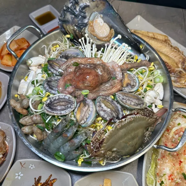 チェジュ ヨンブンノヘムルタン 本店の写真3