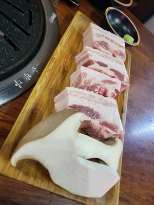 ウォルドゥンハンゴギジェンイ サドン本店