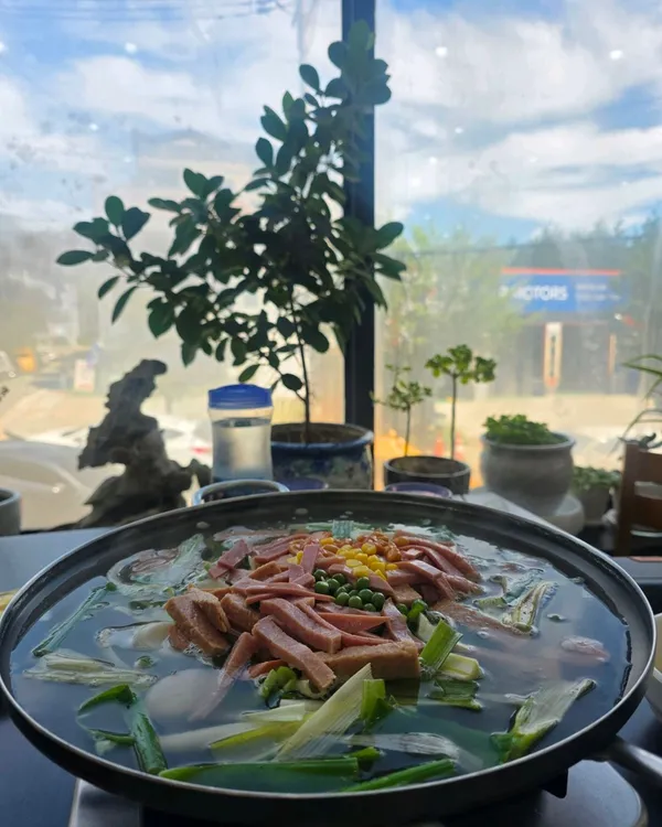 モバクサプデチゲ コムダン店